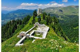 ხიხანის ციხე ერთ–ერთი ყველაზე მნიშვნელოვანი ციხეა აჭარაში | შენი დასვენება