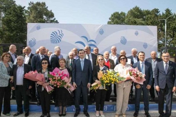 ბათუმობის დღესასწაულის ფარგლებში საპატიო ბათუმელები და ბათუმის საპატიო მოქალაქეები გამოვლინდნენ