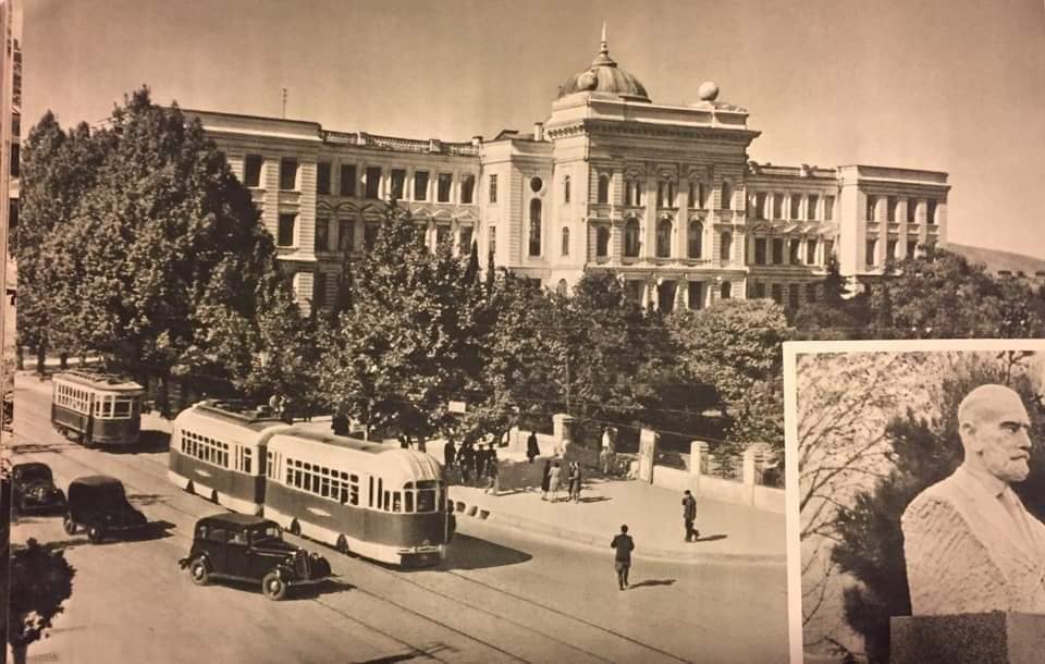 როდის შეუერთდა ვაკე თბილისს?