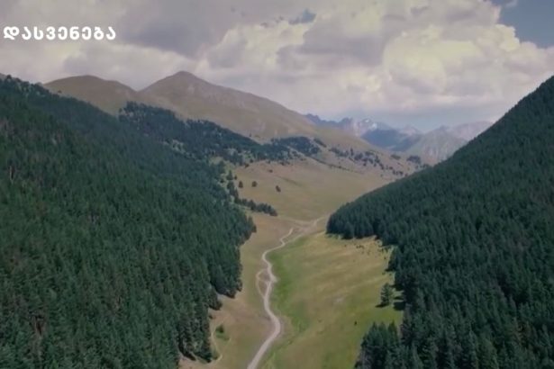 🏔️⛺️🌊 სად ისვენებენ წელს ქართველი მოგზაურები და რატომ ხდება ჩვენი ქვეყანა ბევრისთვის ზაფხულის გასატარებლად საუკეთესო ადგილი
