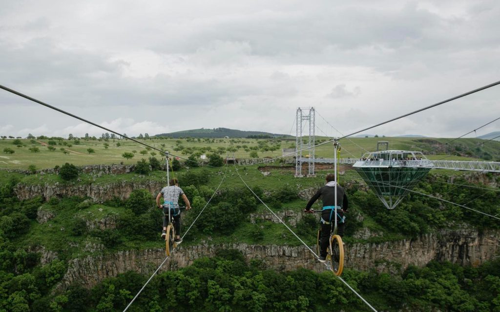 2025 წლის ყველაზე მონახულებად დაცულ ტერიტორიებს შორის წალკის კანიონი ერთ-ერთი ლიდერია2 | შენი დასვენება 2025 წლის ყველაზე მონახულებად დაცულ ტერიტორიებს შორის წალკის კანიონი ერთ-ერთი ლიდერია – 90 000-მდე ვიზიტორს უმასპინძლა – სათავგადასავლო, ისე მშვიდი დასვენების მოყვარული ვიზიტორების ერთ-ერთი საყვარელი ადგილია | შენი დასვენება