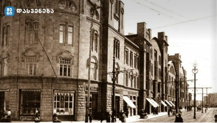 სახლი თბილისში, რომელიც ღვინით აშენდა - ნაგებობა 2015 წელს დაზიანდა, მაშინ, როცა ამ ტერიტორიაზე ხანძარი გაჩნდა - „ამბობენ, კაკუნის ხმა დღემდე ისმისო...“