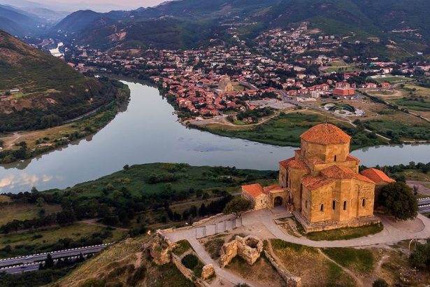 შენი დასვენება — ტურიზმი, დასვენება და მოგზაურობა საქართველოში