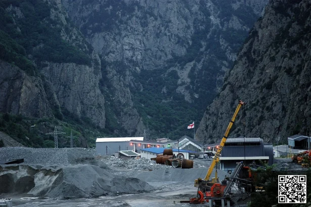 The Dariali Gorge border checkpoint at Verkhny Lars, the main land crossing from Russia to Georgia.